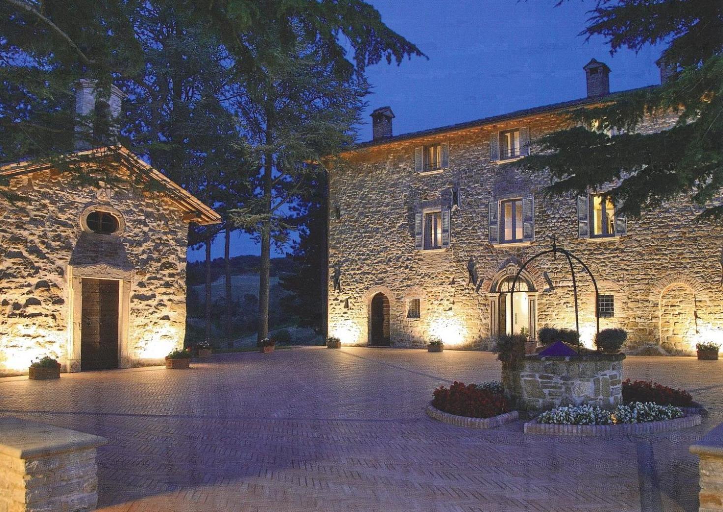 Tenuta Borgo San Michele 구비오 외부 사진