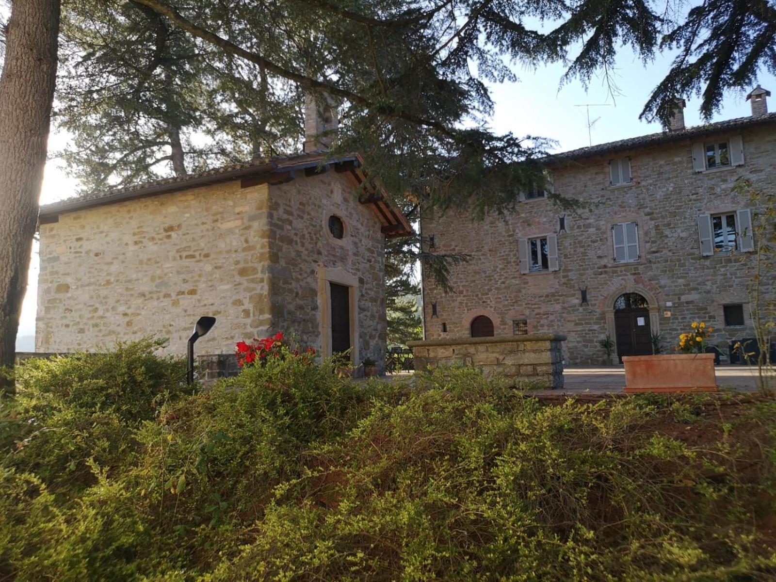 Tenuta Borgo San Michele 구비오 외부 사진
