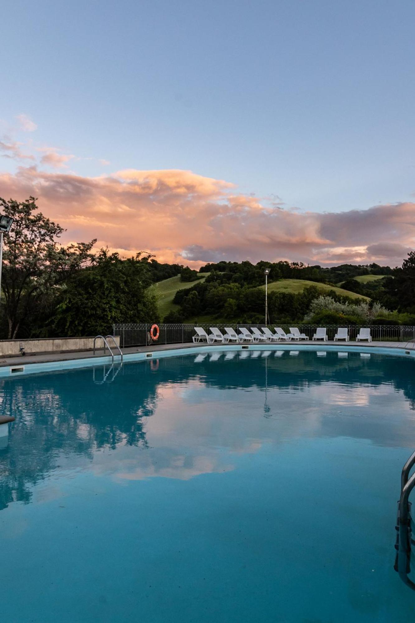 Tenuta Borgo San Michele 구비오 외부 사진