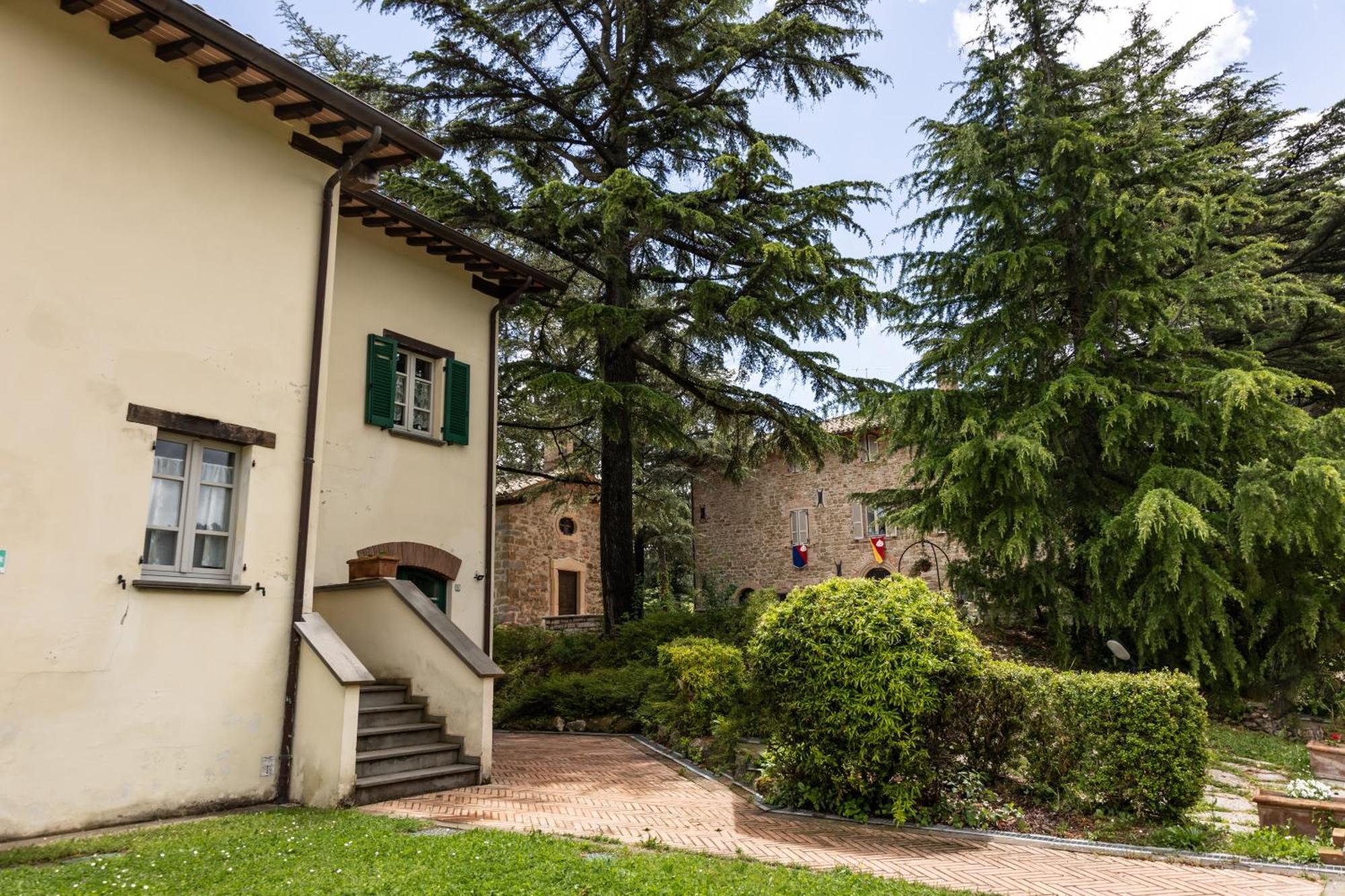 Tenuta Borgo San Michele 구비오 외부 사진