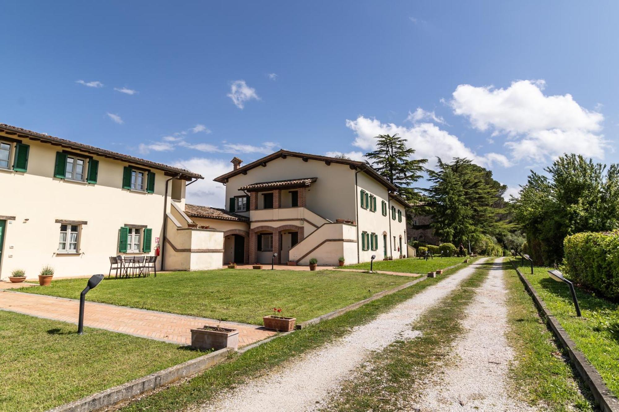 Tenuta Borgo San Michele 구비오 외부 사진