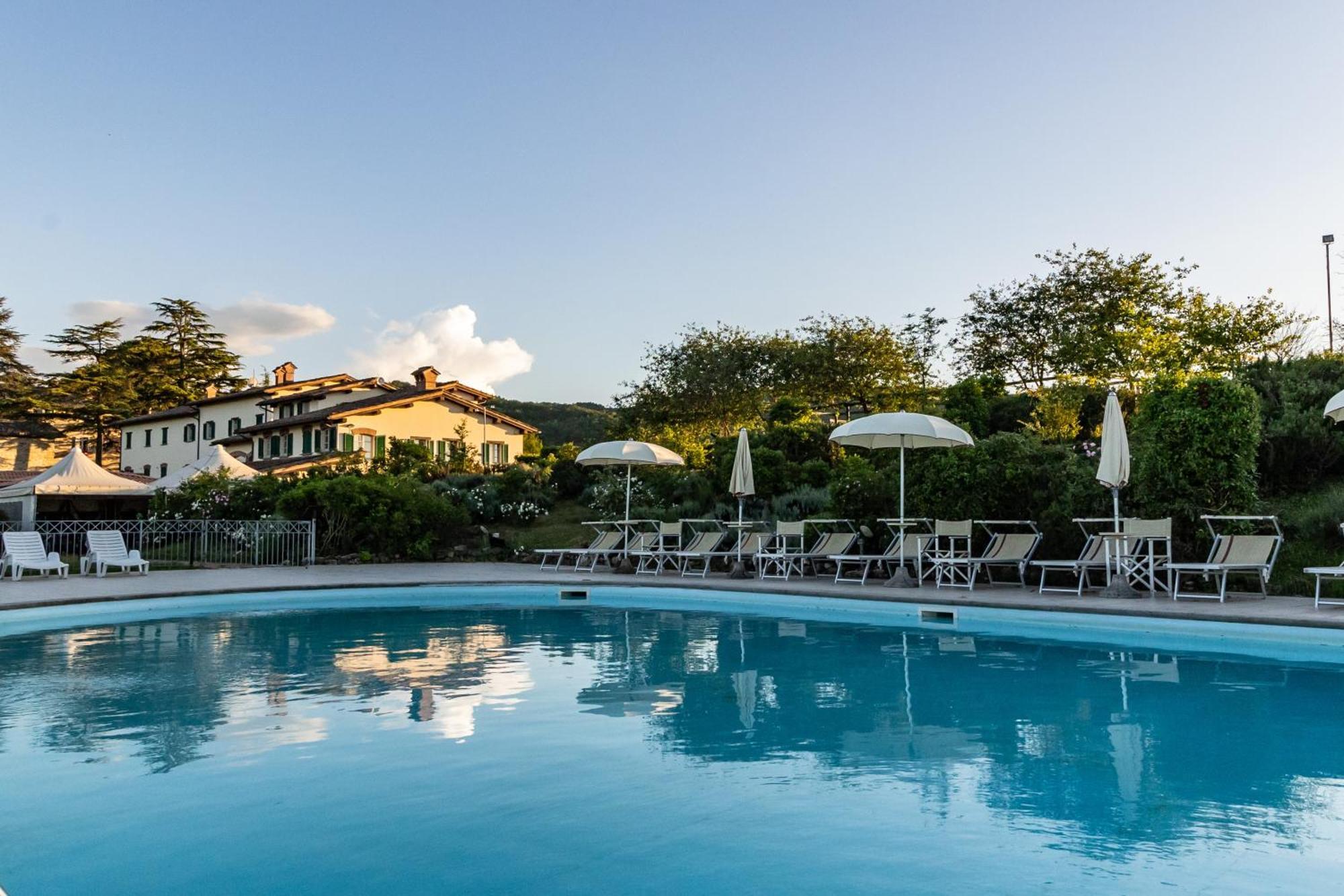 Tenuta Borgo San Michele 구비오 외부 사진