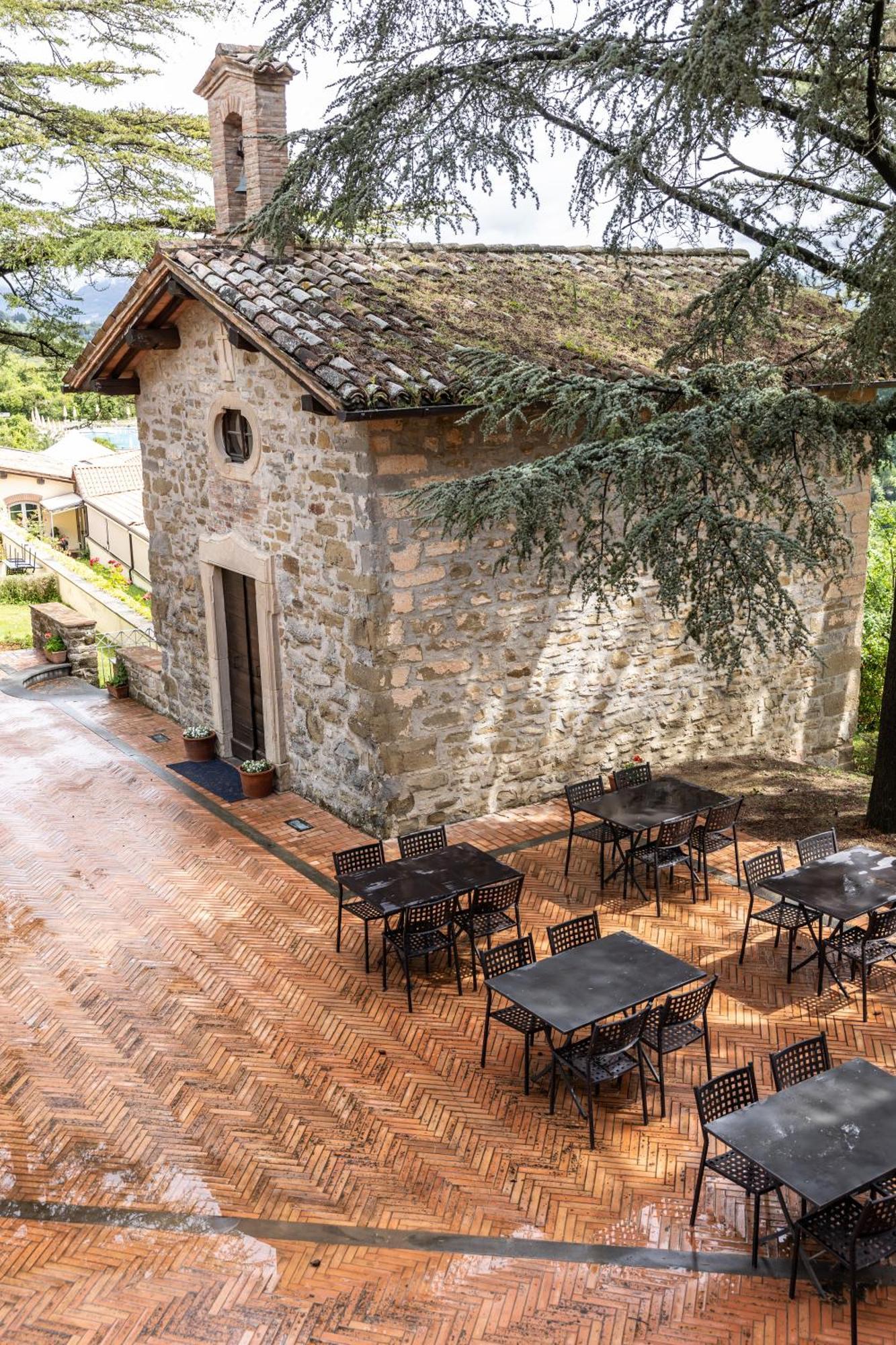 Tenuta Borgo San Michele 구비오 외부 사진