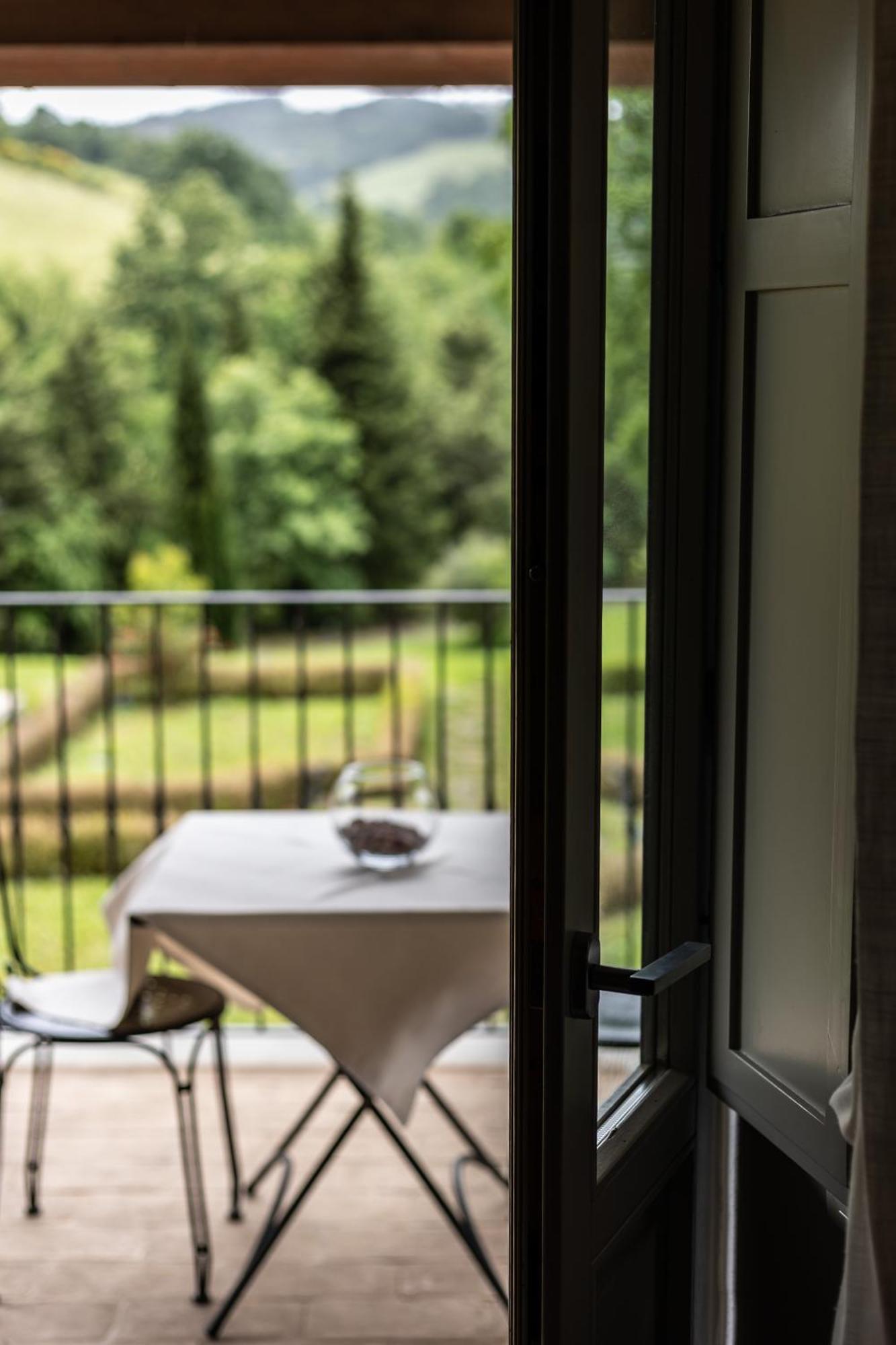 Tenuta Borgo San Michele 구비오 외부 사진
